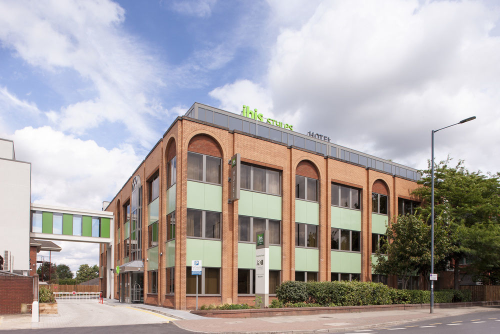 Hotel Ibis Styles London Heathrow Airport 3*